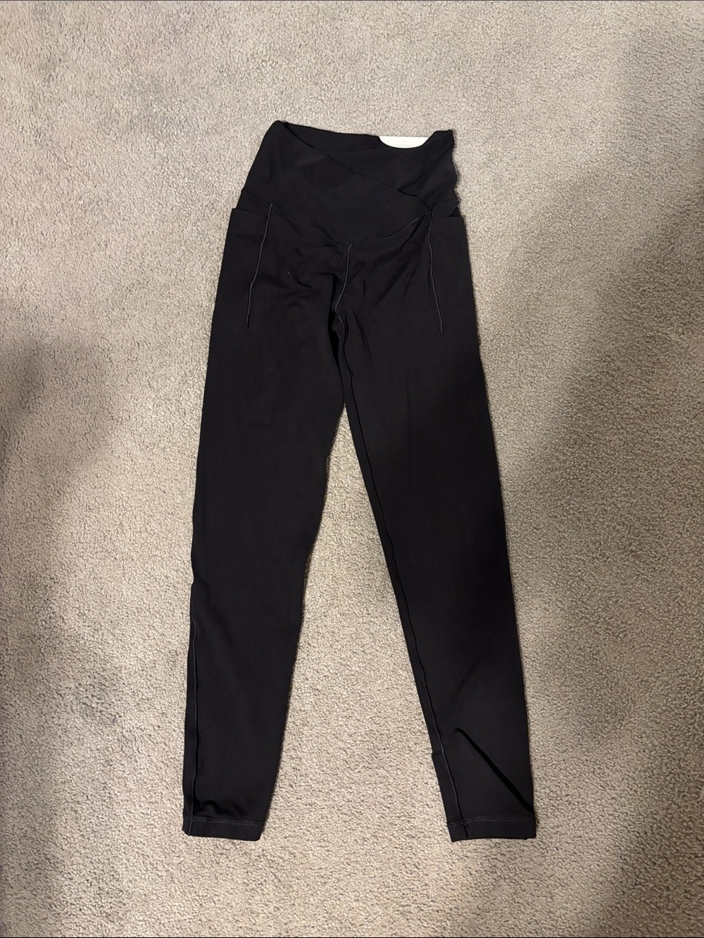 aerie Black High-Rise Crossover Waist Leggings